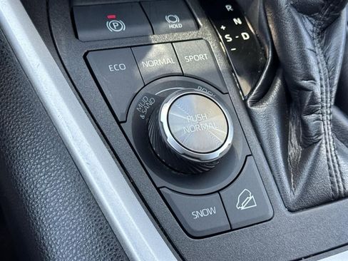 Used 2023 Toyota RAV4 Adventure image 18