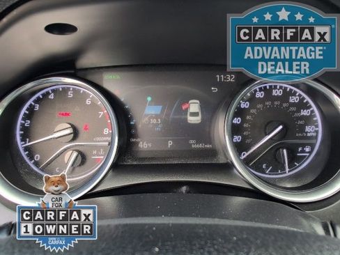 Used 2019 Toyota Camry XLE image 22