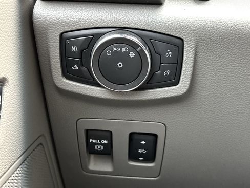 Used 2018 Ford F150 XLT w/ Equipment Group 301A Mid AWD/4WD image 19