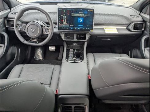 New 2025 VinFast VF 8 Plus image 15