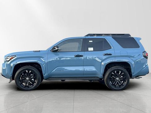 New 2025 Toyota 4Runner 4WD image 6