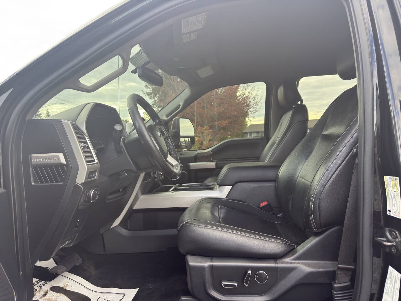 Used 2017 Ford F350 Lariat w/ FX4 4x4 Off Road Package image 5