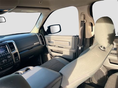 Used 2018 RAM 1500 Big Horn image 21