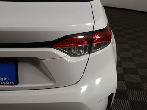 Used 2020 Toyota Corolla LE w/ Carpet Mat Package (TMS) FWD image 13