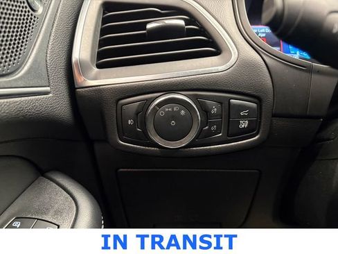 Used 2024 Ford Edge Titanium image 12