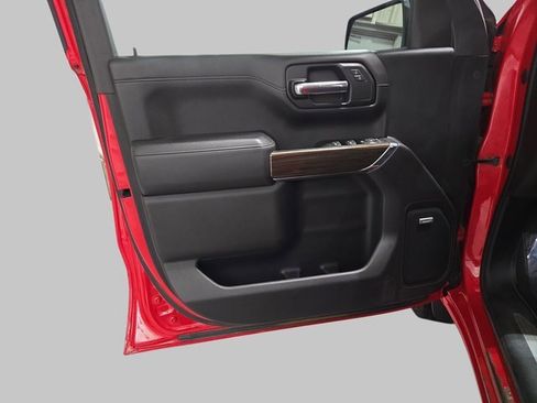 Used 2020 Chevrolet Silverado 1500 LT Trail Boss image 28