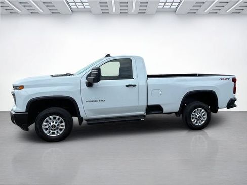 Used 2025 Chevrolet Silverado 2500 W/T AWD/4WD image 8