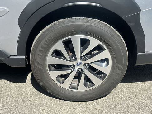Certified 2024 Subaru Outback AWD/4WD image 5