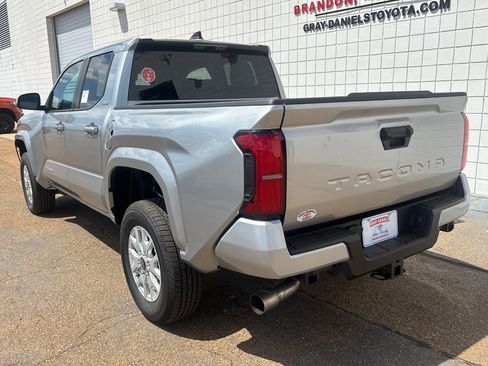 New 2026 Toyota Tacoma SR5 RWD image 6