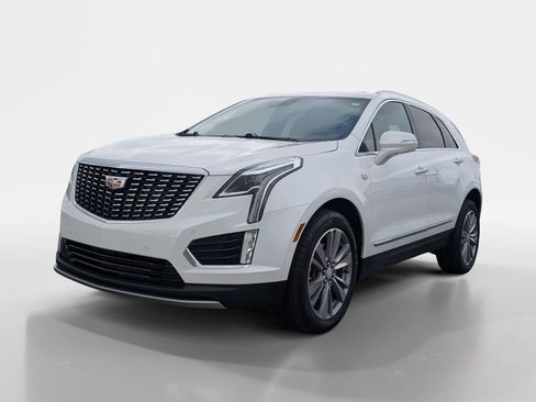 Used 2025 Cadillac XT5 Premium Luxury AWD/4WD image 4