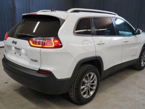 Used 2021 Jeep Cherokee Latitude Plus AWD/4WD image 6
