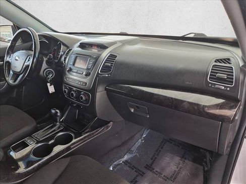 Used 2015 Kia Sorento LX AWD/4WD image 22