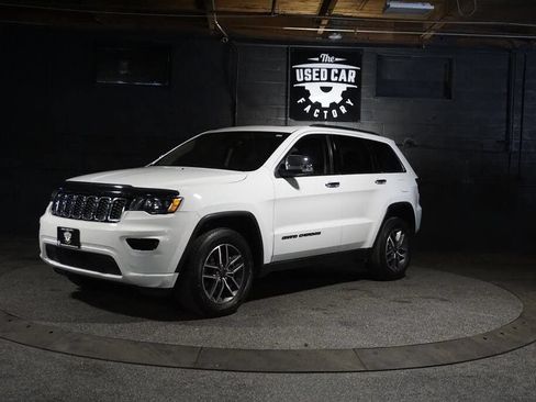 Used 2021 Jeep Grand Cherokee Limited AWD/4WD image 3