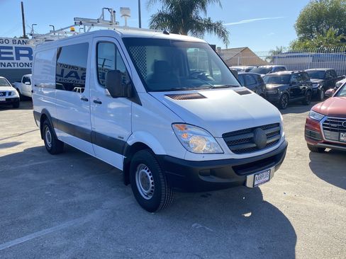 Used 2012 Mercedes-Benz Sprinter 2500 w/ Additional Battery Pkg image 7
