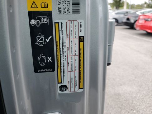 Used 2023 Jeep Gladiator Rubicon w/ Trailer Tow Package image 31