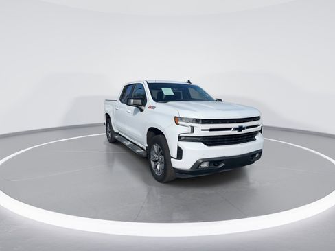 Used 2022 Chevrolet Silverado 1500 RST image 2