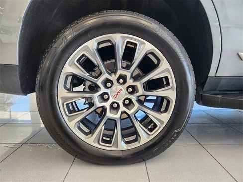 Certified 2025 GMC Yukon Denali image 14