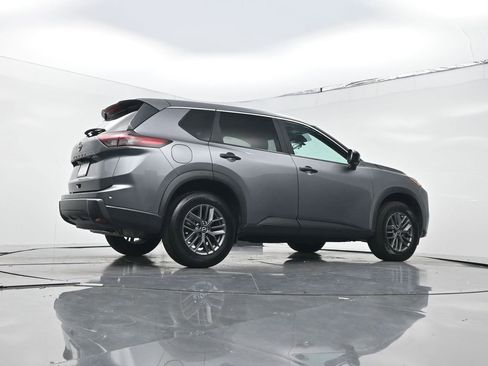 Used 2024 Nissan Rogue S FWD image 21