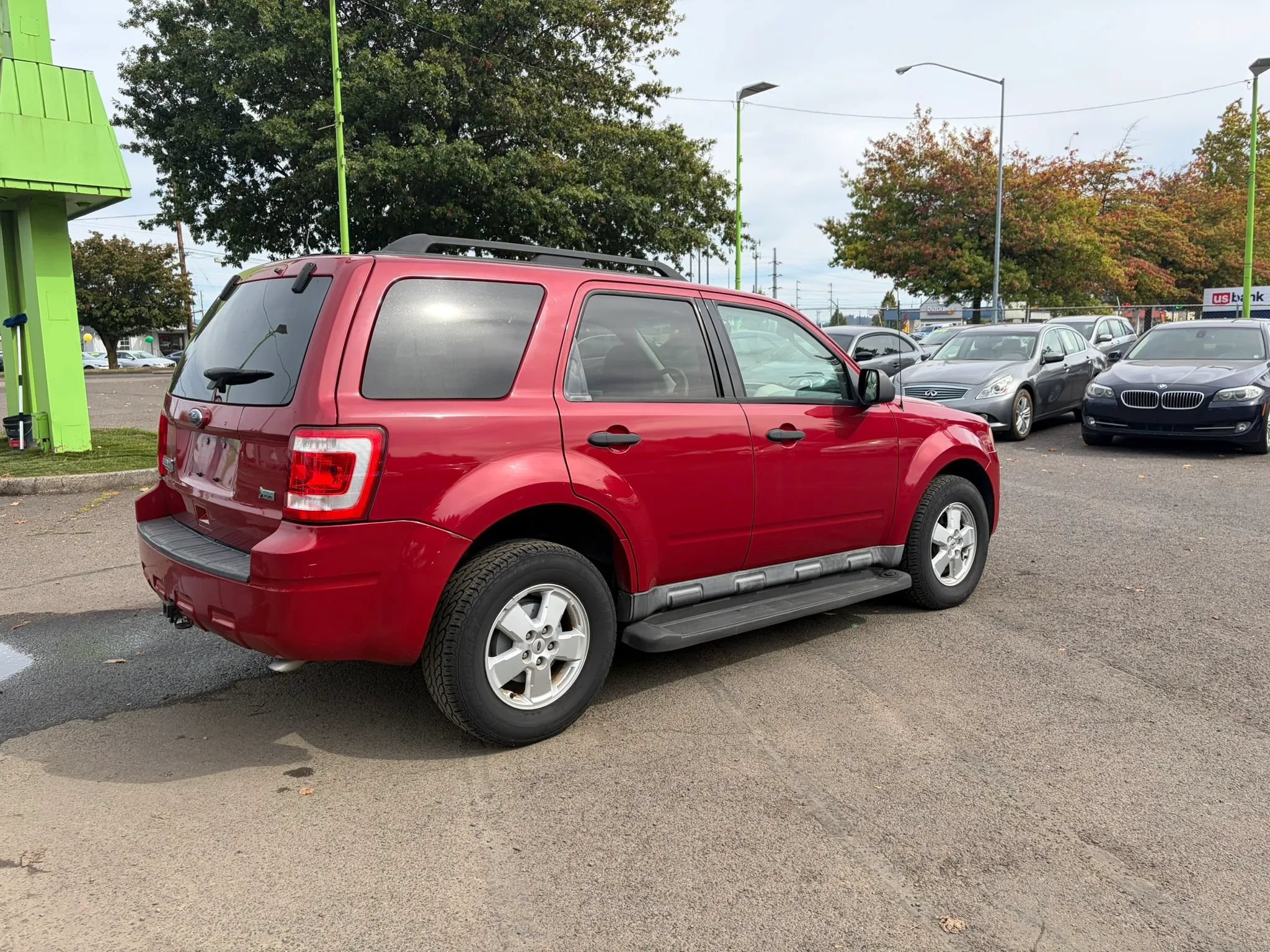 Used 2010 Ford Escape XLT FWD image 3