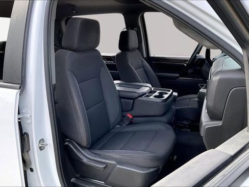 Used 2024 Chevrolet Silverado 2500 LT image 19