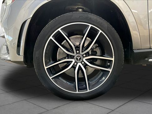 Used 2022 Mercedes-Benz GLE 450 4MATIC image 11