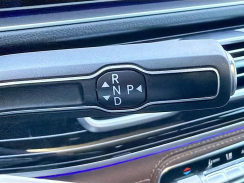 Used 2024 Mercedes-Benz GLE 450 4MATIC image 29