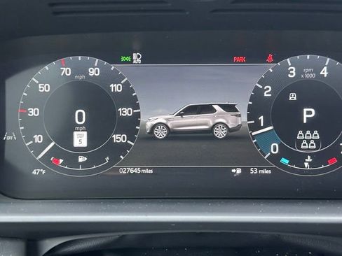 Used 2024 Land Rover Discovery Metropolitan Edition AWD/4WD image 14