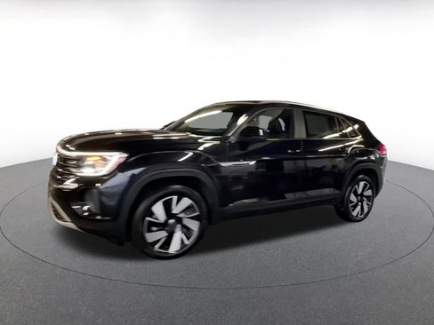 Used 2025 Volkswagen Atlas Cross Sport SE image 8