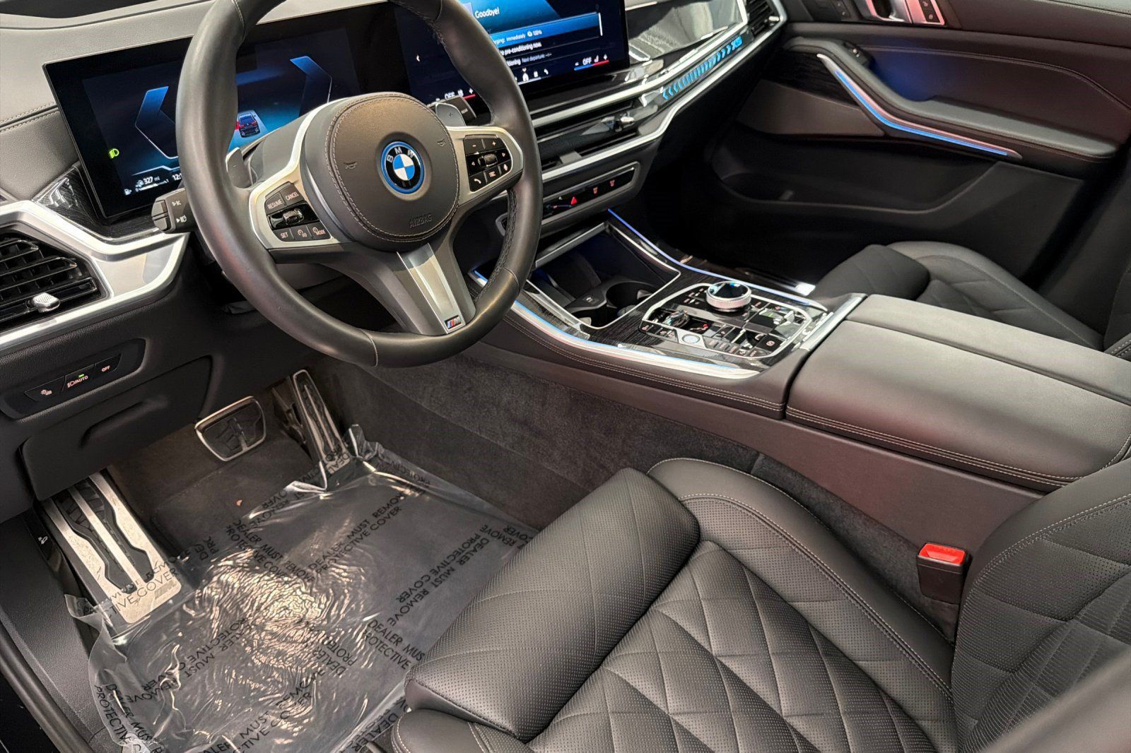 Used 2024 BMW X5 xDrive50e w/ Executive Package AWD/4WD image 4