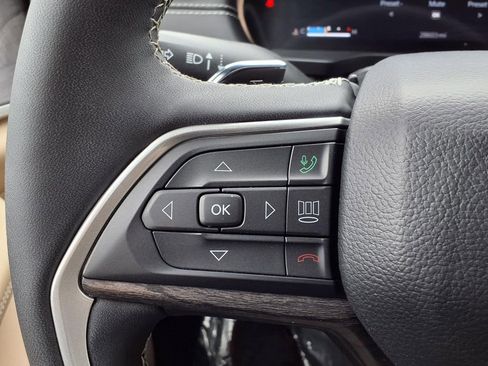 Used 2023 Jeep Grand Cherokee L Limited image 12