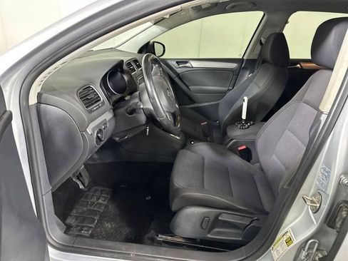 Used 2014 Volkswagen Golf TDI image 11