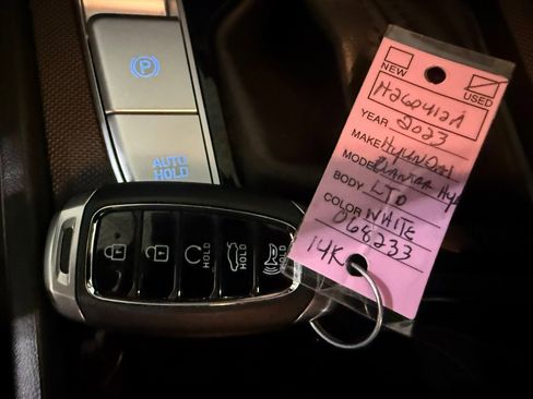 Certified 2023 Hyundai Elantra Limited image 39