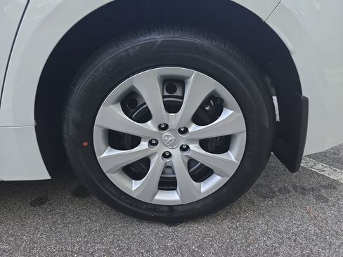 New 2026 Toyota Corolla LE FWD image 34
