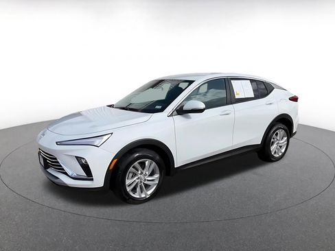 Used 2025 Buick Envista Preferred image 8