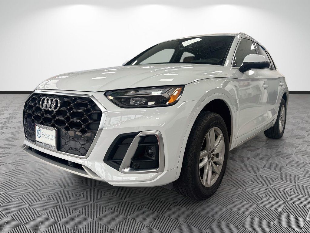 Used 2024 Audi Q5 2.0T Premium w/ Convenience Package AWD/4WD image 4