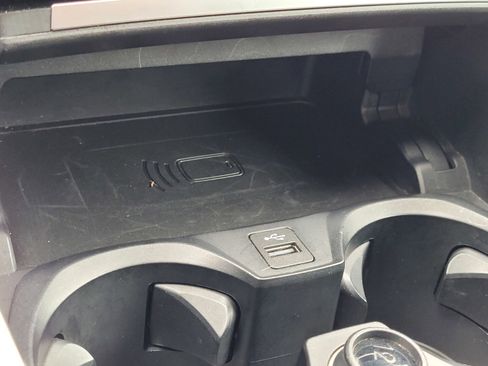 Used 2021 BMW 430i Convertible w/ Premium Package image 24