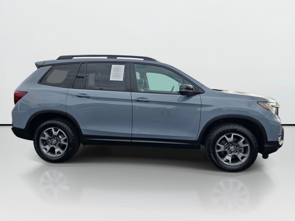 Used 2023 Honda Passport TrailSport image 6