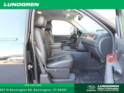 Used 2011 Chevrolet Silverado 2500 LTZ w/ LTZ Plus Package image 9