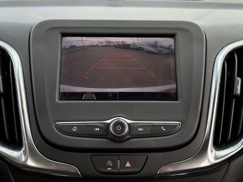 Used 2022 Chevrolet Equinox LT image 18