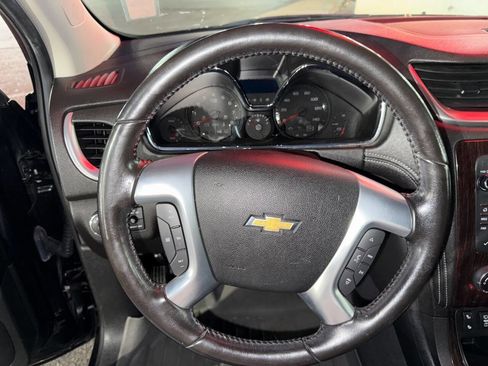 Used 2015 Chevrolet Traverse LT w/ Style and Technology Package image 10