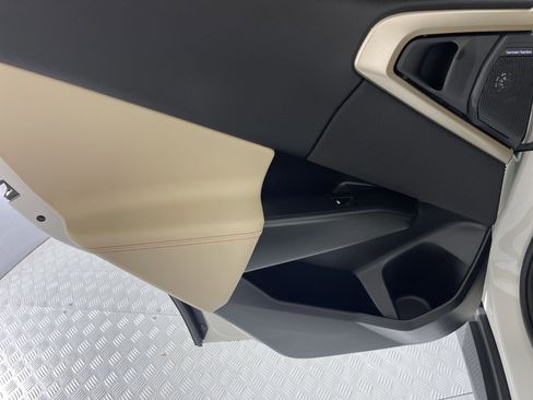 Used 2025 BMW X3 xDrive30i w/ Premium Package image 32