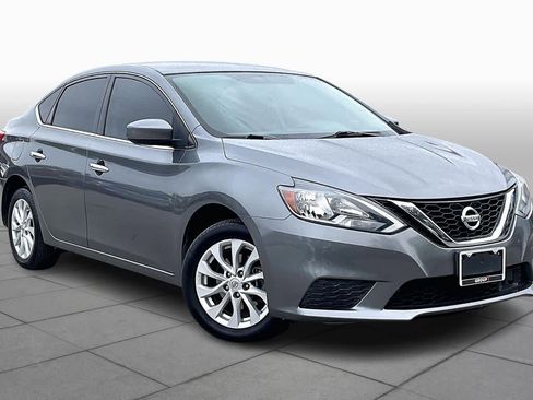 Used 2019 Nissan Sentra SV image 2