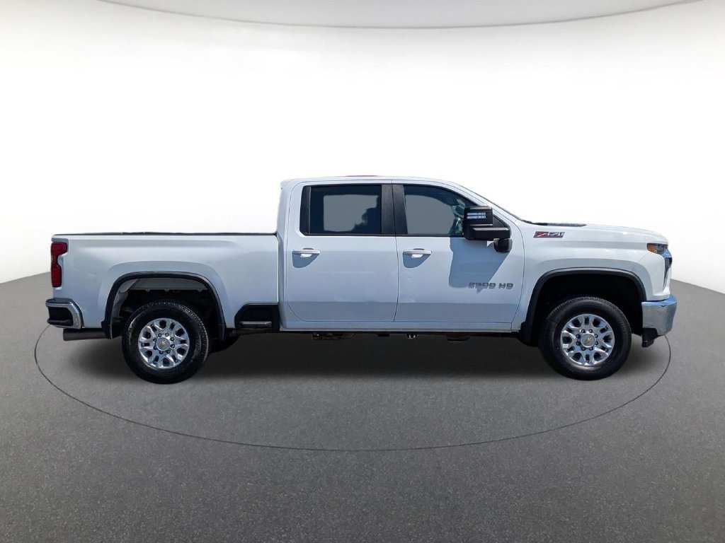 Used 2023 Chevrolet Silverado 2500 LT AWD/4WD image 4