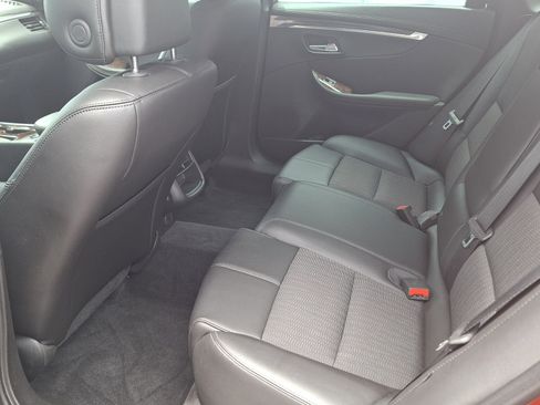 Used 2014 Chevrolet Impala LT FWD image 18