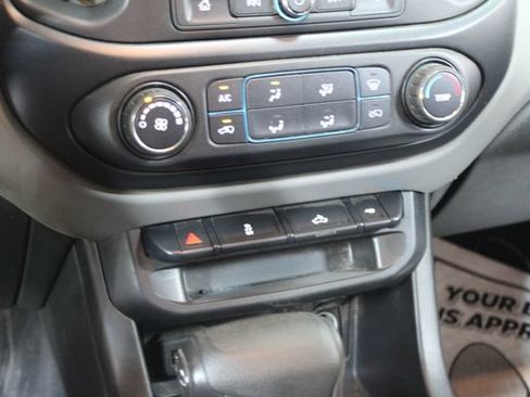 Used 2020 Chevrolet Colorado W/T w/ WT Convenience Package AWD/4WD image 19