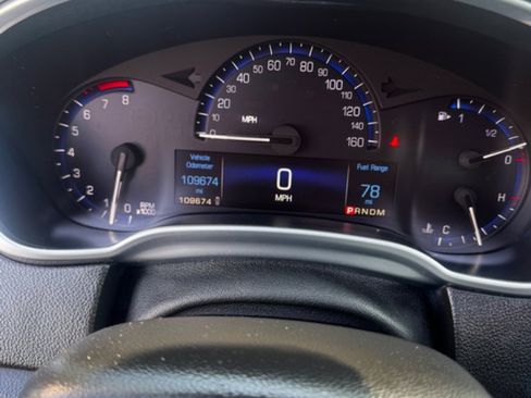 Used 2015 Cadillac SRX Luxury image 10