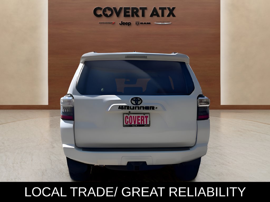 Used 2020 Toyota 4Runner SR5 AWD/4WD image 4