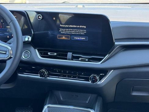 New 2026 Chevrolet Equinox LT image 9