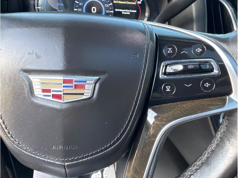 Used 2017 Cadillac Escalade Platinum AWD/4WD image 33