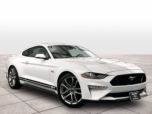 Used 2023 Ford Mustang GT Premium w/ Equipment Group 401A RWD image 2
